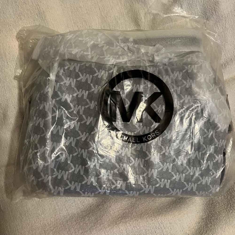 Michael Kors crossbody